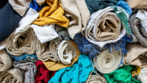 découvrez comment l'innovation textile transforme le recyclage en une solution d'isolation durable. explorez les nouvelles méthodes et matériaux qui révolutionnent l'industrie tout en préservant notre planète.