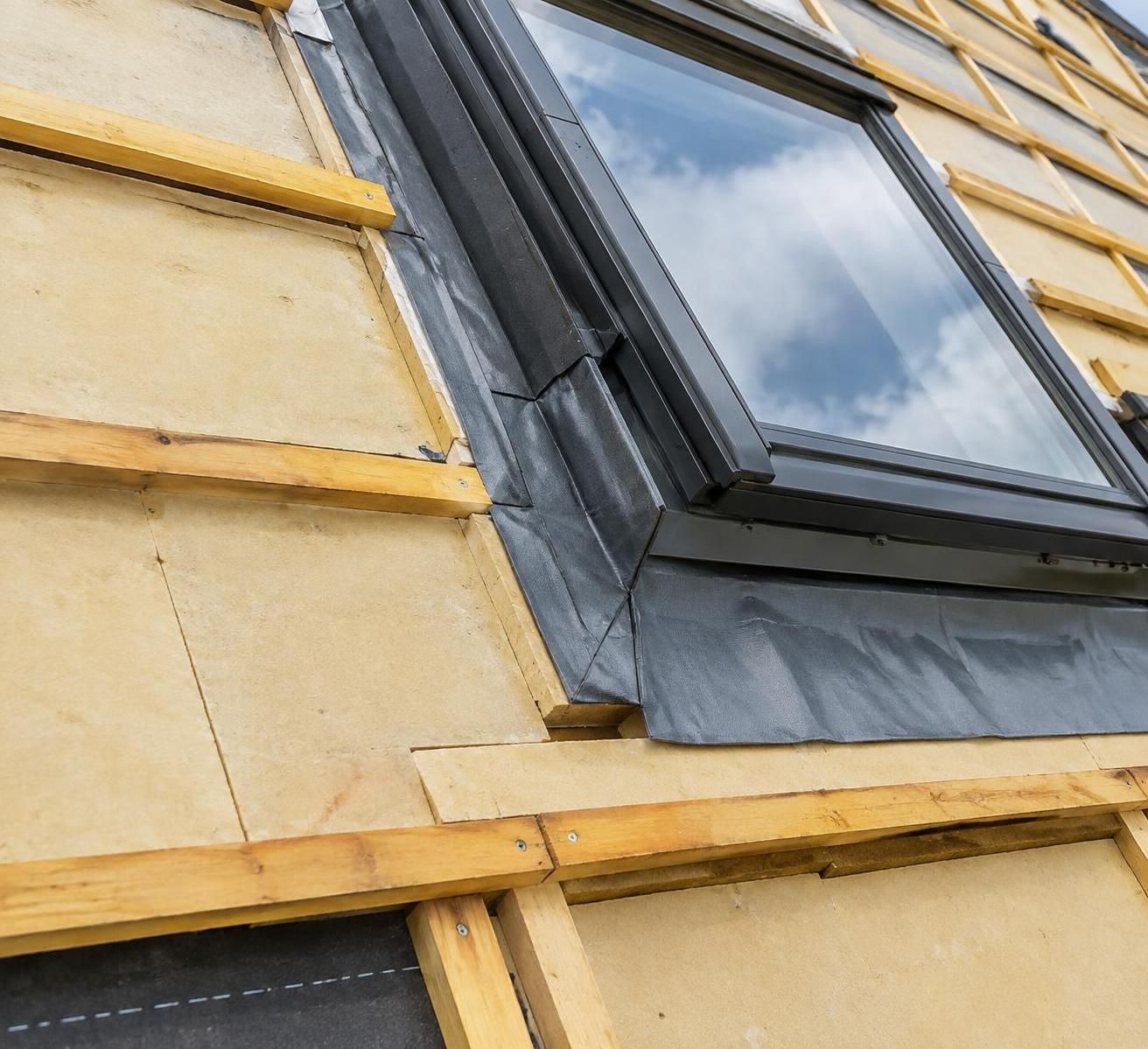 découvrez les travaux d’isolation sarking, leur durée, les étapes du chantier et les points de vigilance pour améliorer la performance thermique de votre toiture.