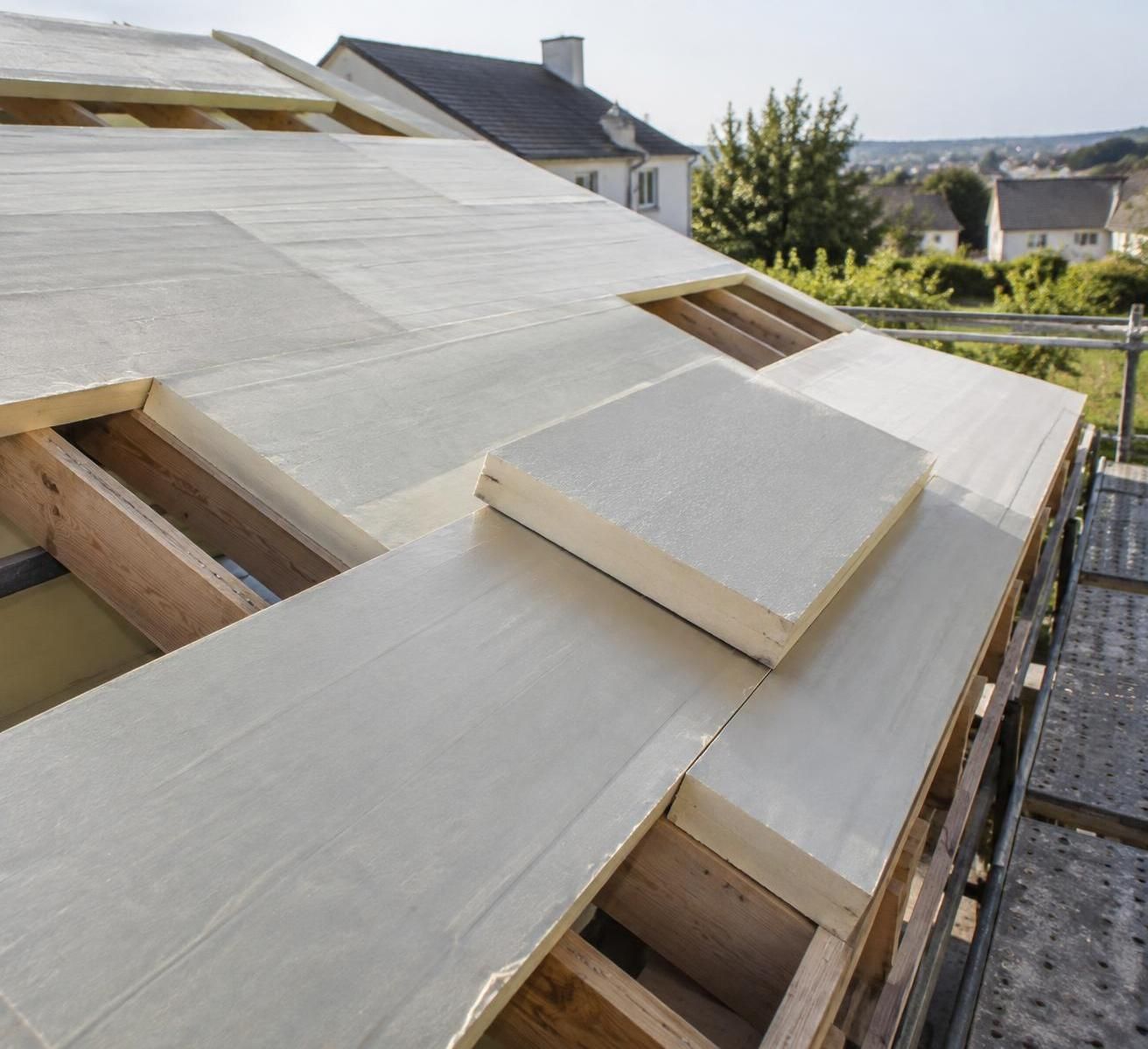 découvrez les matériaux adaptés à une isolation sarking efficace : performances thermiques, avantages et critères pour bien choisir.